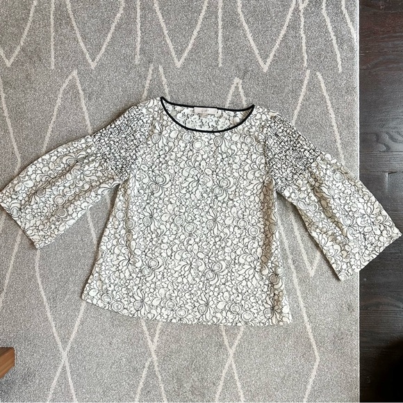 LOFT Ivory and Black Floral Ruffle Lace Boxy Blouse NWT - Picture 1 of 4